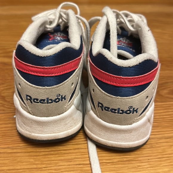 Vintage Reebok sneakers🩷💙 - Picture 2 of 6